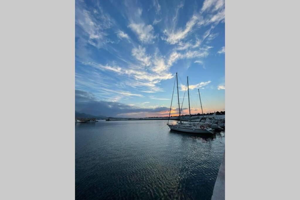 Ioanna Bayview Luxury Apartment Ierapetra  Bagian luar foto